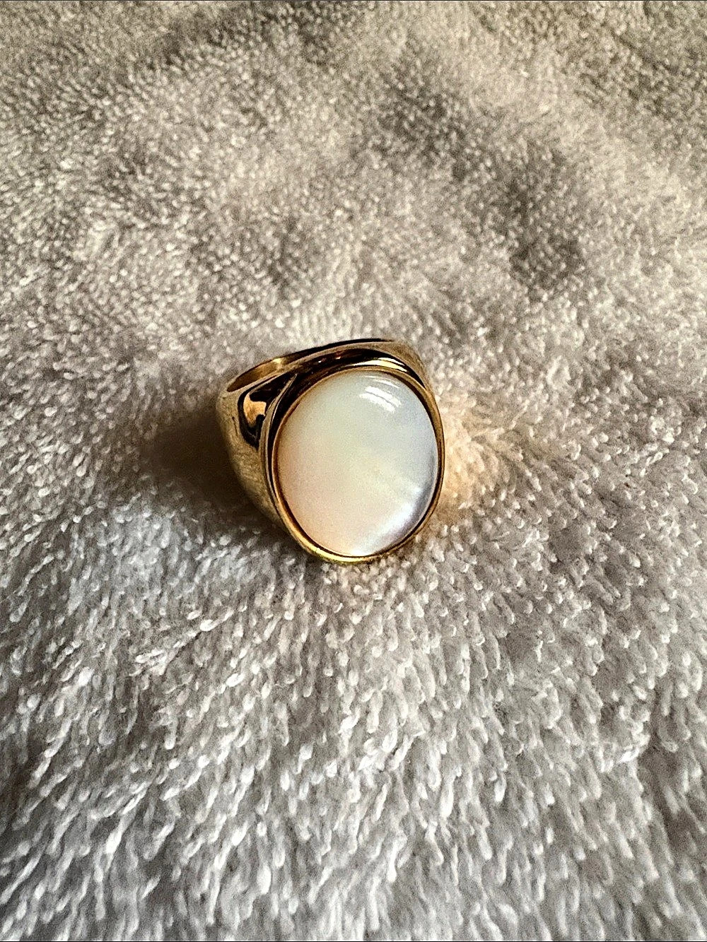 Gold-Tone White opal like Stone Ring